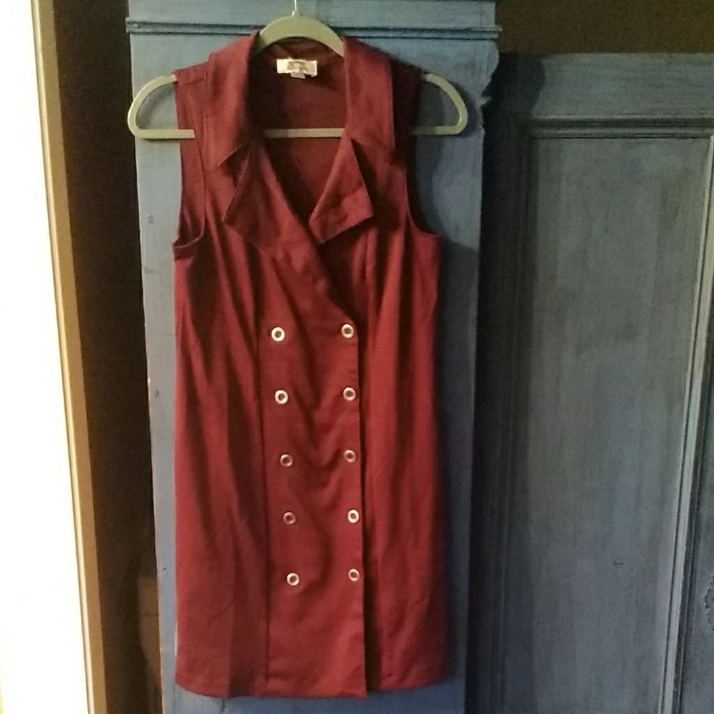 Sweet Storm Dress. Burgundy.